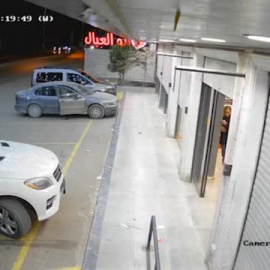 Noche de enfrentamientos a pedradas contra coches y tiendas en Cisjordania