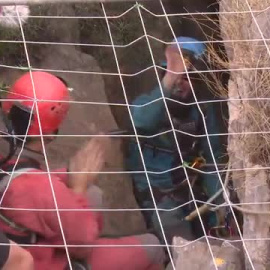 La alpinista Beatriz Flamini sale al exterior tras pasar 500 días sola en una cueva