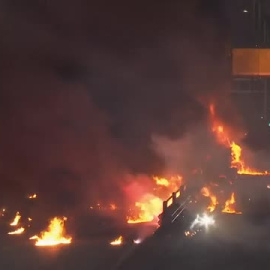 Noche de cócteles molotov, bengalas y petardos en Atenas