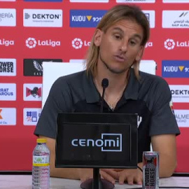 Sebastián Beccacece, tras el descenso matemático de su equipo: "Es algo que ya veníamos procesando, pero el foco está en volver a primera división"