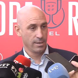 Rubiales insta a LaLiga a que dé una respuesta sobre la implementación del fuera de juego semiautomático 