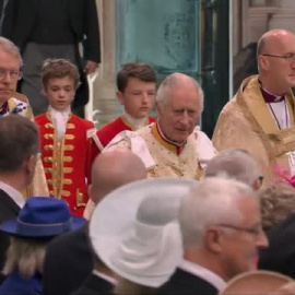 Ceremonia muy musical y cargada de simbolismo para coronar a Carlos III
