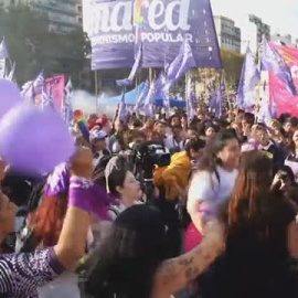 Miles de mujeres toman las calles de Buenos Aires contra la violencia machista