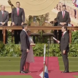 Santiago Peña toma posesión como nuevo presidente de Paraguay