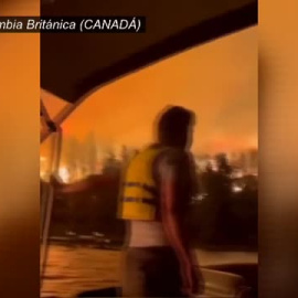 Declaran el estado de emergencia en el sudoeste de Canadá por la voracidad de los incendios forestales