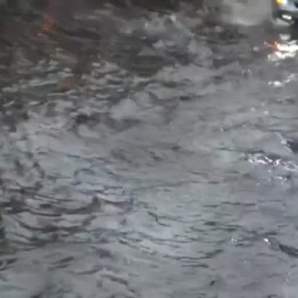 Las inundaciones en Nueva York causan graves atascos y convierten las carreteras en ríos