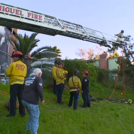 Angustioso rescate de un perro policía retirado en California