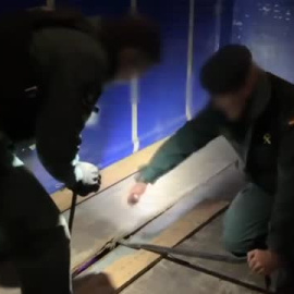 Incautada media tonelada de hachís oculta en un camión que circulaba en la A-2