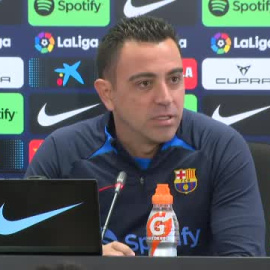 Xavi pide que se regule la longitud y el estado del césped de juego: "No me voy a callar"