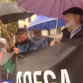 Multitudinaria protesta en Santiago de Compostela contra la instalación de macroparques eólicos