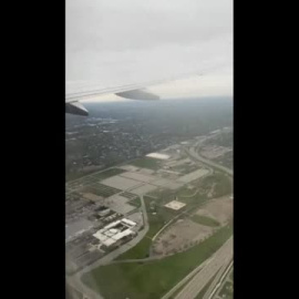 Un avión en Estados Unidos sufre el incendio de un motor en pleno vuelo por el impacto de un pájaro