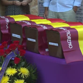 Entregan a sus familiares los restos de cuatro víctimas asesinadas por el régimen franquista en el conocido como Paredón de España de Paterna