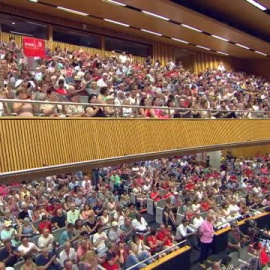 Sánchez defiende los pactos para "sacar adelante derechos" y acusa al PP de pactar con Vox para "recortar libertades"