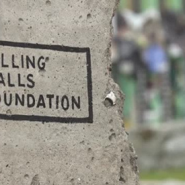 México instala un fragmento del Muro de Berlín en la ciudad de Tijuana