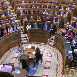 Tamames le dice a Patxi López que se "excita demasiado" y que se tranquilice "para evitar el infarto"