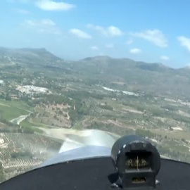 Pilotos privados echan una mano en la lucha contra el fuego