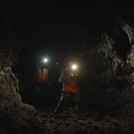 Entramos dentro del volcán Cumbre Vieja donde las temperaturas alcanzan los 50 grados