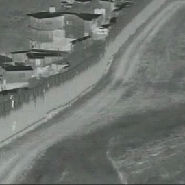 Lanzan a un niño de cuatro años por encima del muro fronterizo para entrar en EEUU