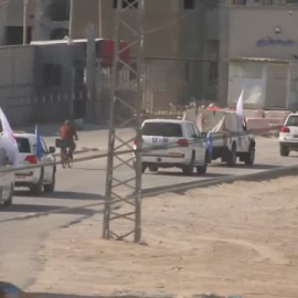 Varios camiones con ayuda humanitaria entran en Gaza por el paso fronterizo de Rafah