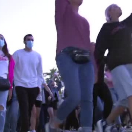 Miles de personas toman las calles en EEUU contra la decisión del Supremo de derogar el derecho al aborto