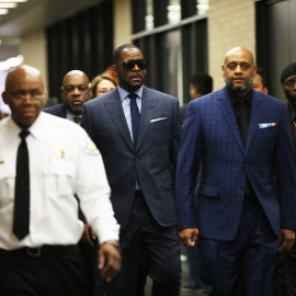 Imagen de R.Kelly siendo arrestado en Chicago.-06/03/2019