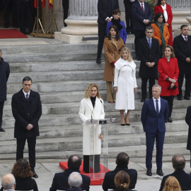 06/12/2022.- Meritxell Batet, arropada por los presidentes del Gobierno, del Senado, del Supremo y del Constitucional. EFE/ Kiko Huesca