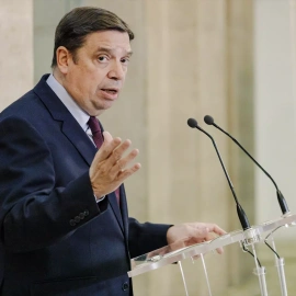 26/03/2023. Luis Planas atiende a los medios, en la sede del Ministerio, a 16 de febrero de 2023, en Madrid.