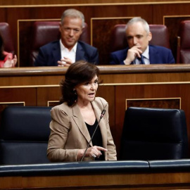La vicepresidenta del Gobierno, Carmen Calvo, durante el pleno celebrado hoy en el Congreso de los Diputados. EFE/Mariscal