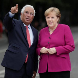 Antonio Costa y Angela Merkel - REUTERS