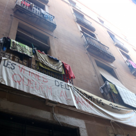 Pis del Raval de Barcelona, amenaçat per un desnonament. MIQUEL CODOLAR.