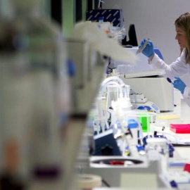 Imagen de archivo de un laboratorio de investigación en salud /EFE