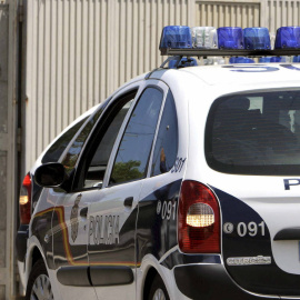 Imagen de archivo de un coche de la Policía Nacional./ EFE
