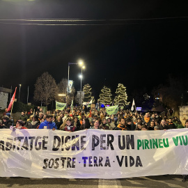 Manifestació a La Seu d'Urgell per un habitatge digne al Pirineu.