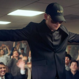 Bizarrap en el cortometraje 'Bizapop', que sirvió de promoción para su sesión 57 con Milo J. Foto: Youtube.