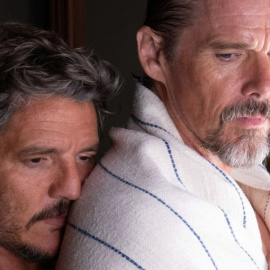 Pedro Pascal y Ethan Hawke en 'Extraña forma de vida'. Foto: El Deseo.