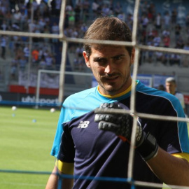 La polémica por el tuit de Casillas y la respuesta de Puyol llegó a otros jugadores de fútbol, como el australiano Joshua Cavallo, abiertamente homosexual. (Fuente: Thomas Rodenbücher / Wikimedia Commons). 