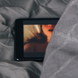 Es complicado que la plataforma atienda a los creadores de contenido.