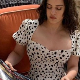 Rosalía en su videoclip titulado 'La Rosalía'. (Fuente: Pinterest, IG Rosalía)