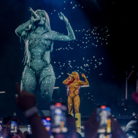 La cantante Karol G durante una actuación en el Santiago Bernabéu, a 20 de julio de 2024.Ricardo Rubio / Europa Press20/7/2024