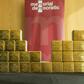 El Memorial Democràtic instal·larà 127 llambordes stolpersteine el 2025, un record permanent a les víctimes de la deportació nazi