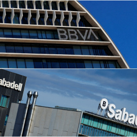 Los logos de BBVA y de Banco Sabadell en sus respectivas sedes corporativas en Madrid y en Sant Cugat del Valles.
