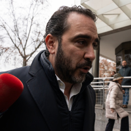 Víctor de Aldama a su llegada a los Juzgados de Plaza de Castilla, a 22 de enero de 2025, en Madrid.