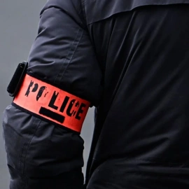 Foto de archivo de un policía en Francia.