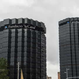 Vista de la fachada de las Torres La Caixa, a 23 de mayo de 2024, en Barcelona.