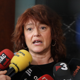 La tinenta d'alcaldia Laia Bonet en una atenció a mitjans