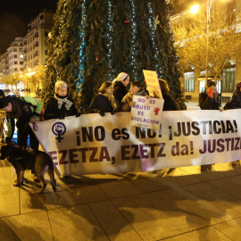 Concentración en Pamplona tras la ratificación del TSJN de la condena a La Manada por un delito de abuso sexual y no de violación. Archivo.