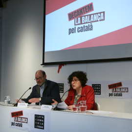 Un moment de la roda de premsa de Plataforma per la Llengua