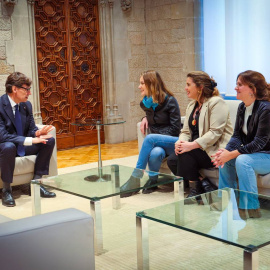 El president de la Generalitat, Salvador Illa, es reuneix amb Gemma Tarafa i Candela López, coordinadores dels Comuns, i Jéssica Albiach, presidenta del grup parlamentari