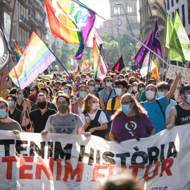 Manifestación del Orgullo LGBTI 2020 en la plaza Universitat de Barcelona bajo el lema 'Tenemos historia, tenemos futuro', a 27 de junio de 2020Fecha: 27/06/2020.Foto de archivo