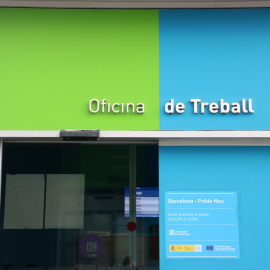 Façana d'una Oficina de Treball del Servei d'Ocupació de Catalunya (SOC)
